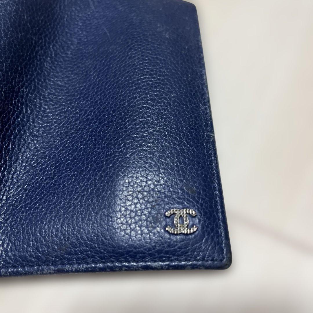 シャネル　二つ折り財布　ギャランティーカード付き