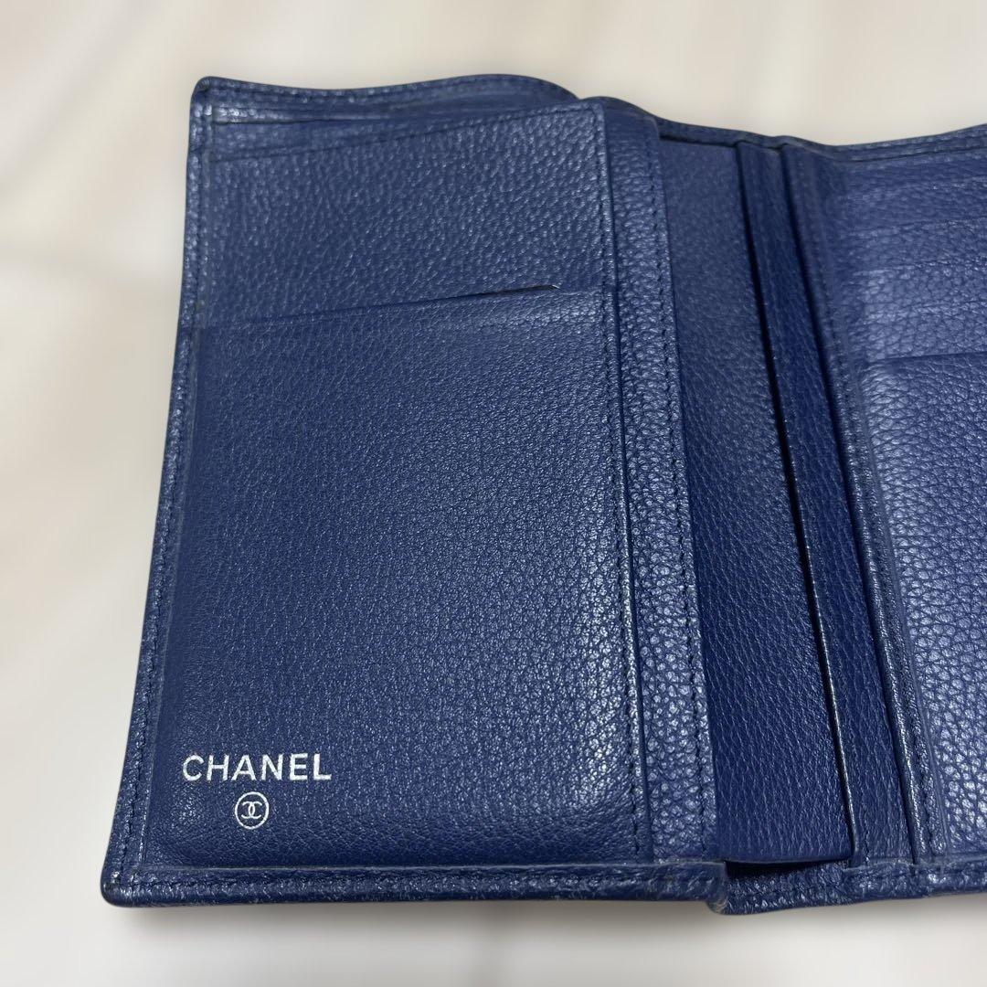 シャネル　二つ折り財布　ギャランティーカード付き