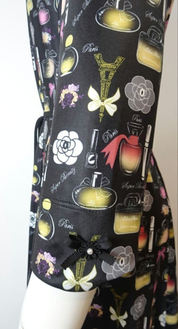 SALE スーパービューティー2025 秋冬　コスメ柄　ワンピース　44XL新品