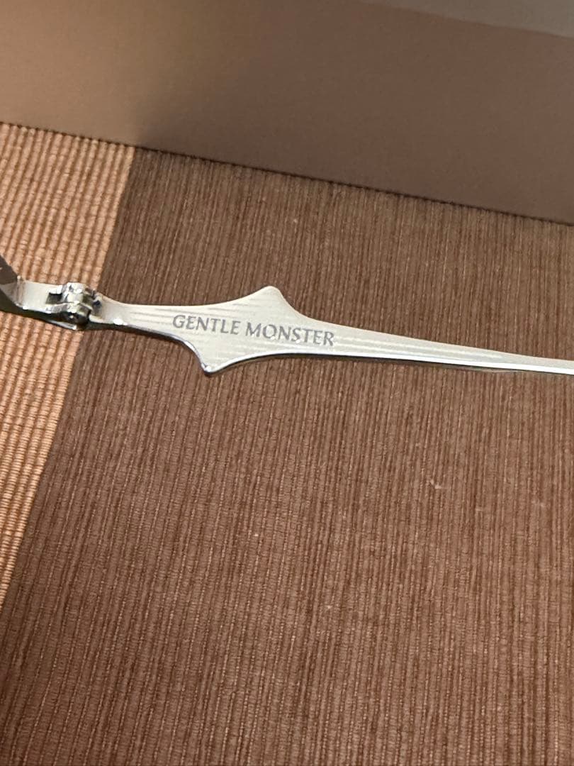 小物 GENTLE MONSTER Saga 02(V)