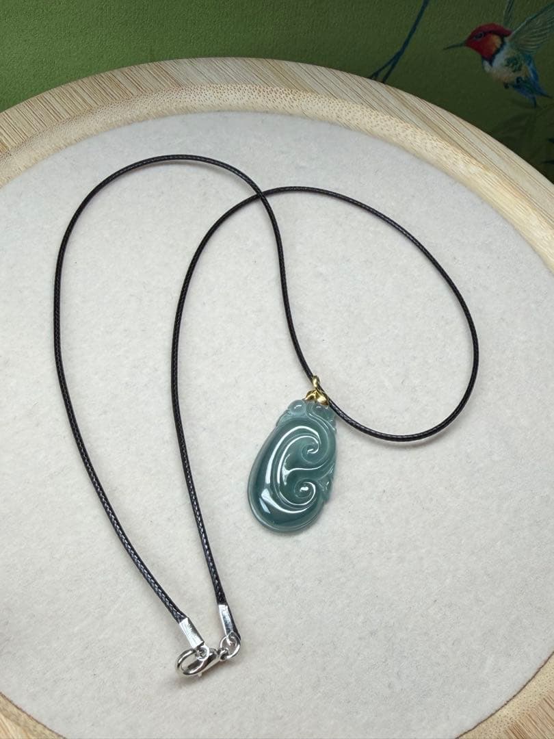 新入荷‼️天然A貨翡翠　クリスタル種、氷藍水翡翠【万事円満】18k如意　鑑定書付き