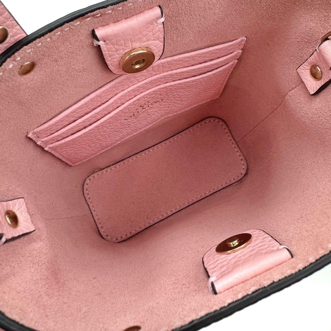 ヴァレンティノ ロックスタッズ チェーンポーチ チェーンショルダーバッグ ピンク