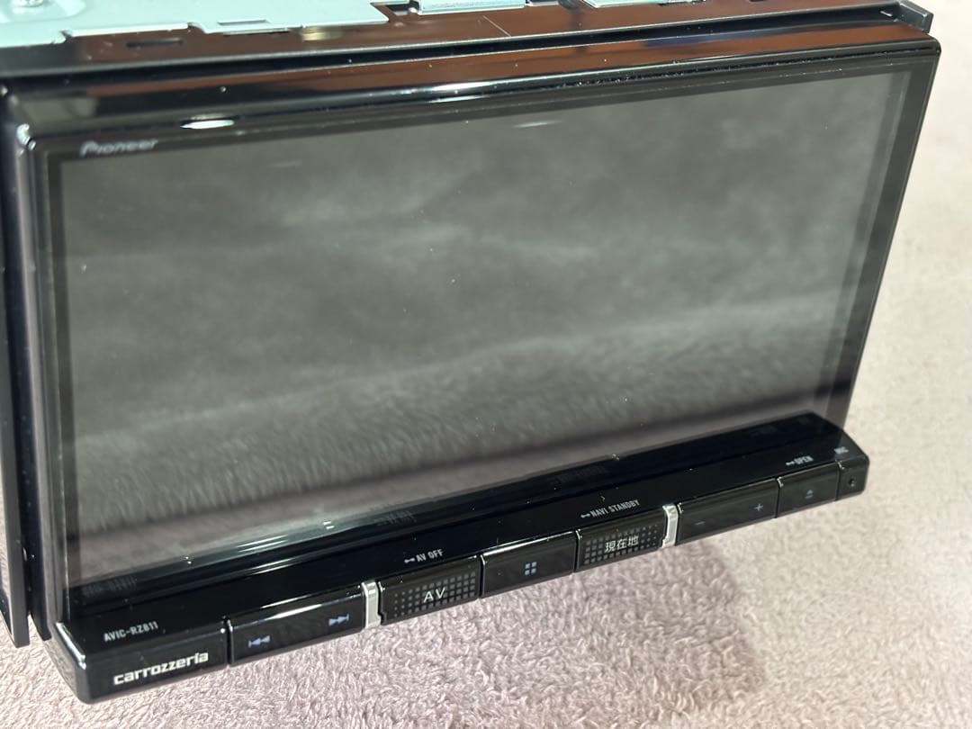 カロッツェリア AVIC-RZ811-D 美品　パイオニア　カーナビ