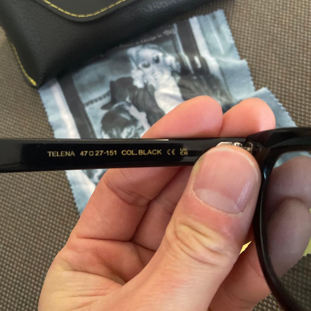 m*x様 MOSCOT ブラックサングラス ケース付き