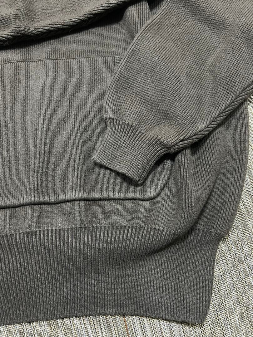 alo yoga★ざっくり可愛い「Scholar フード付き セーター」★現行品