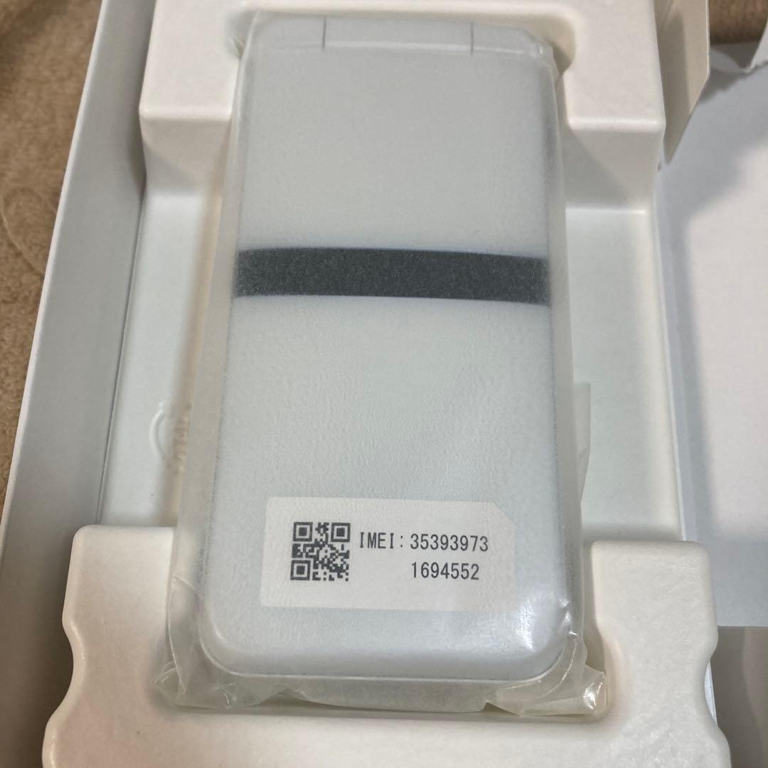 【新品未使用品】ガラホdocomo DIGNOケータイ KY-42C ホワイト白