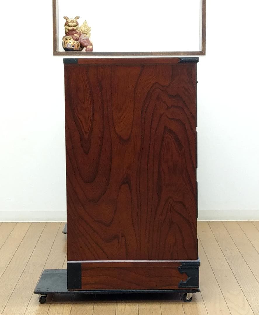 美品 内桐 欅(ケヤキ) 渦杢 杢目 彫刻 装飾金具 民芸手許箪笥 衣装箪笥