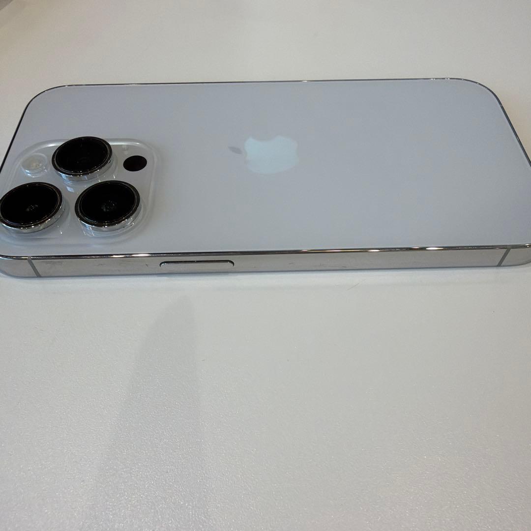 Apple iPhone 14 Pro シルバー 本体 256GB