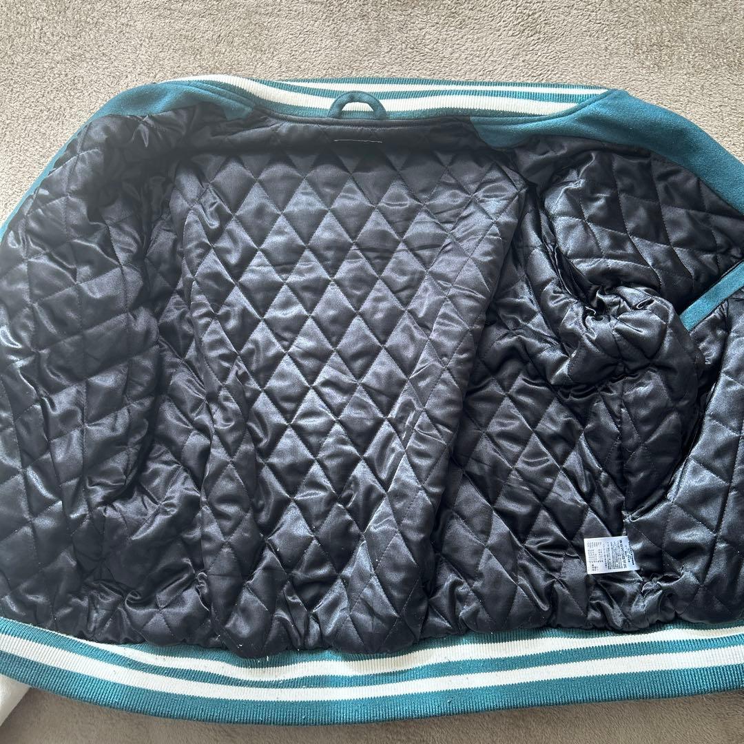 2*M様 HUF スタジャン Mサイズ 青/白