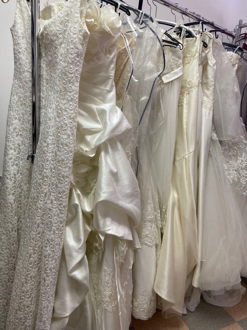 ホワイト ウェディングドレス一式　まとめ売り