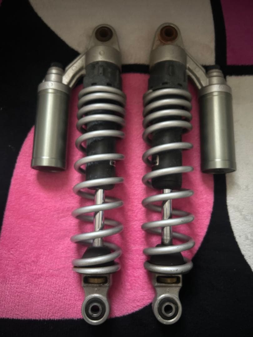 SHOWA サスペンションショック 2個セットcb1300 sc54用