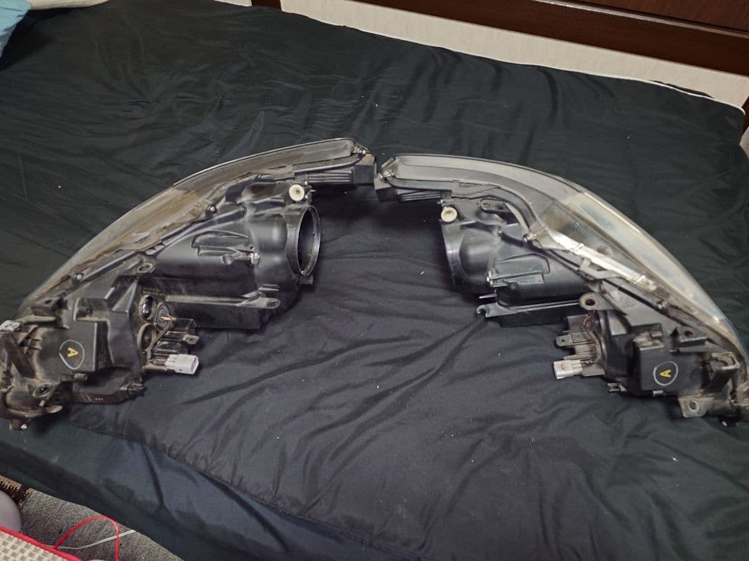 210クラウンアスリート前期左右ヘッドライト