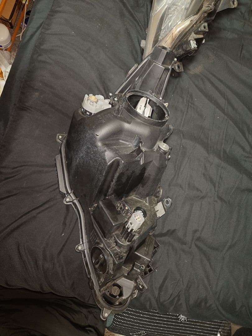 210クラウンアスリート前期左右ヘッドライト