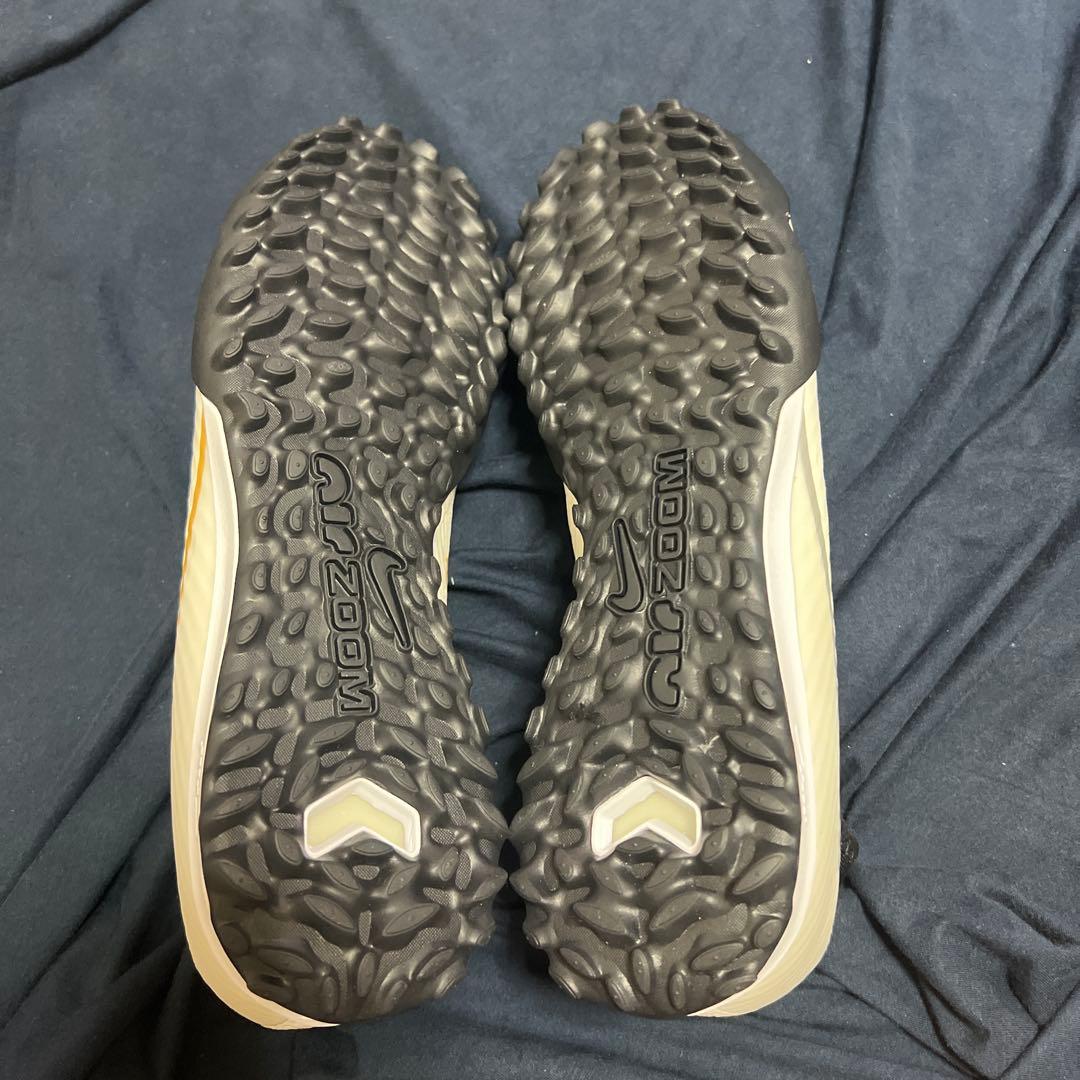 Nike Air Zoom ホワイト/ゴールド 人工芝用　ナイキ　シューズ