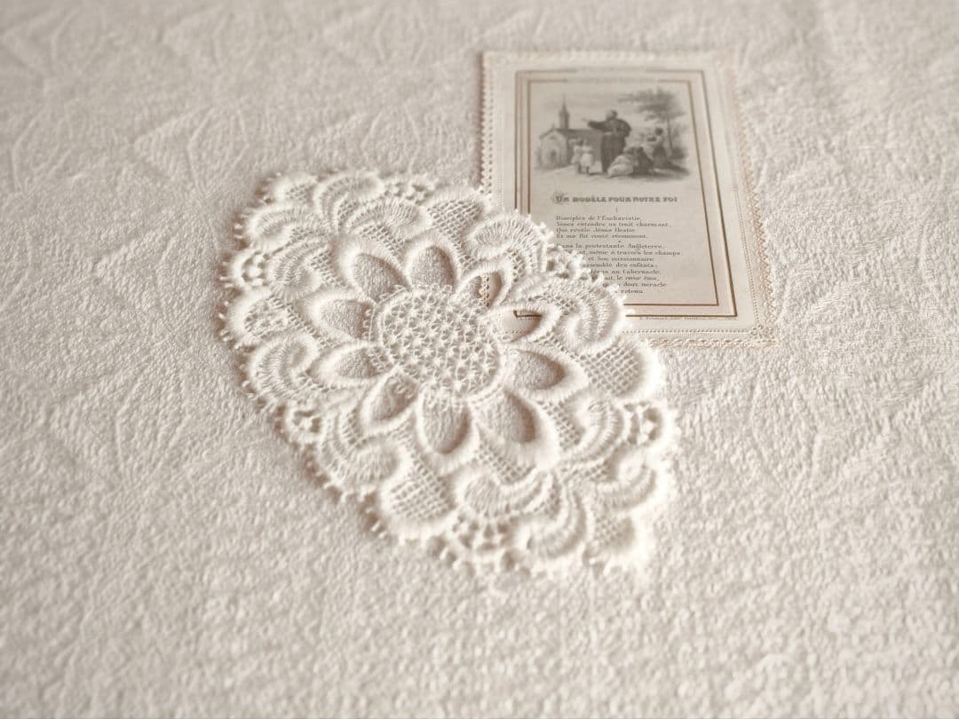 【トントトンさま】vintage doily ❀オーバルが可愛い レースドイリー