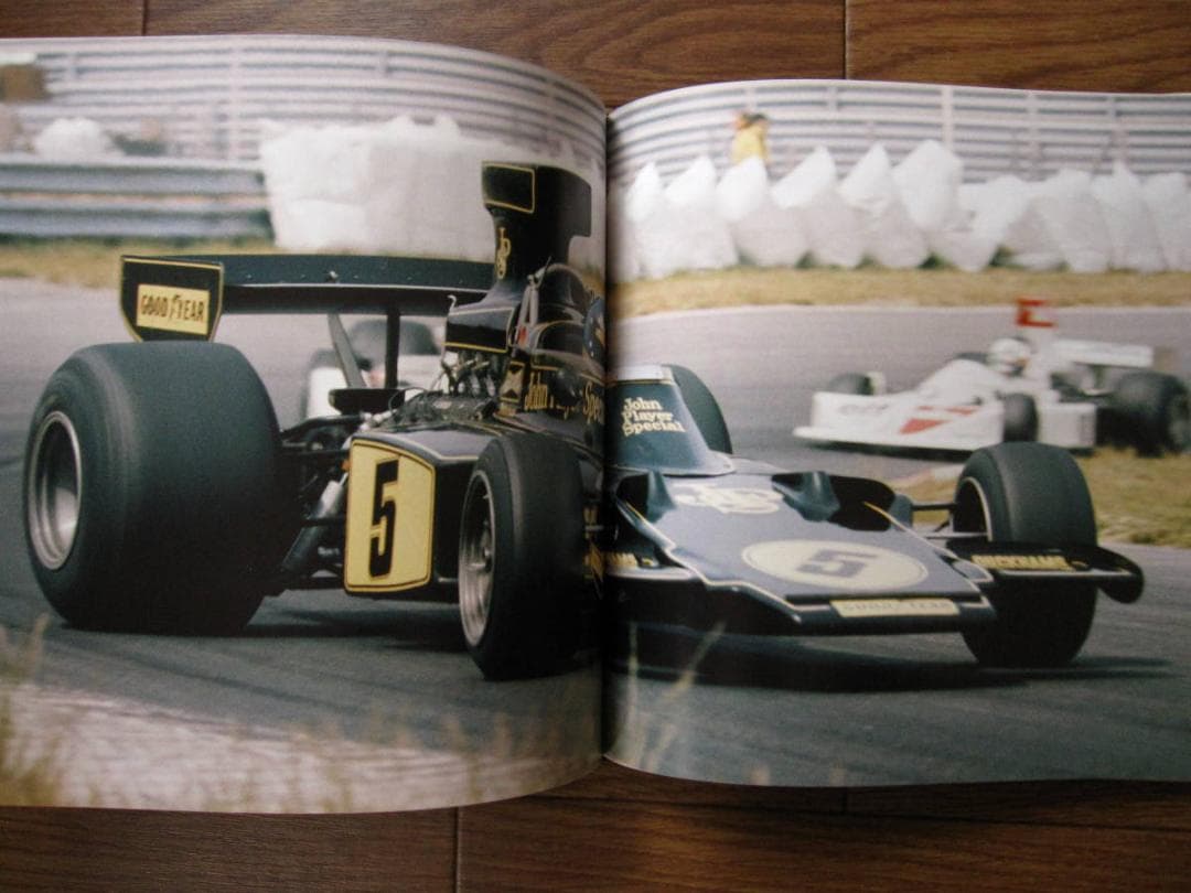 Memories of Ronnie Peterson : まとめ2冊