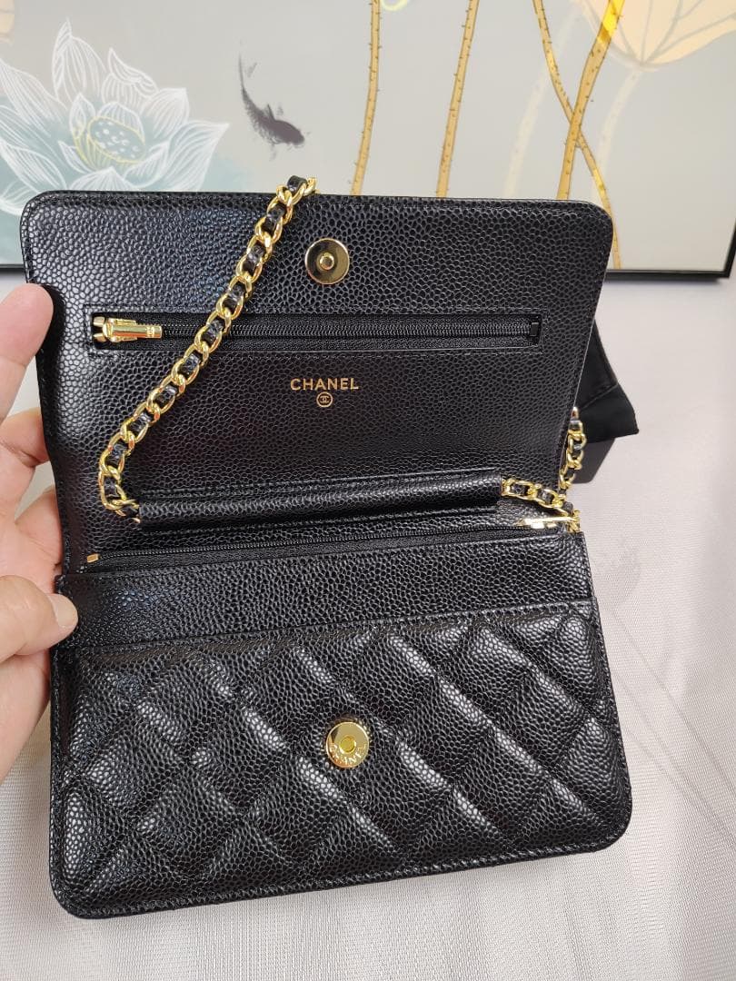 黒 ショルダーバッグ キルティング