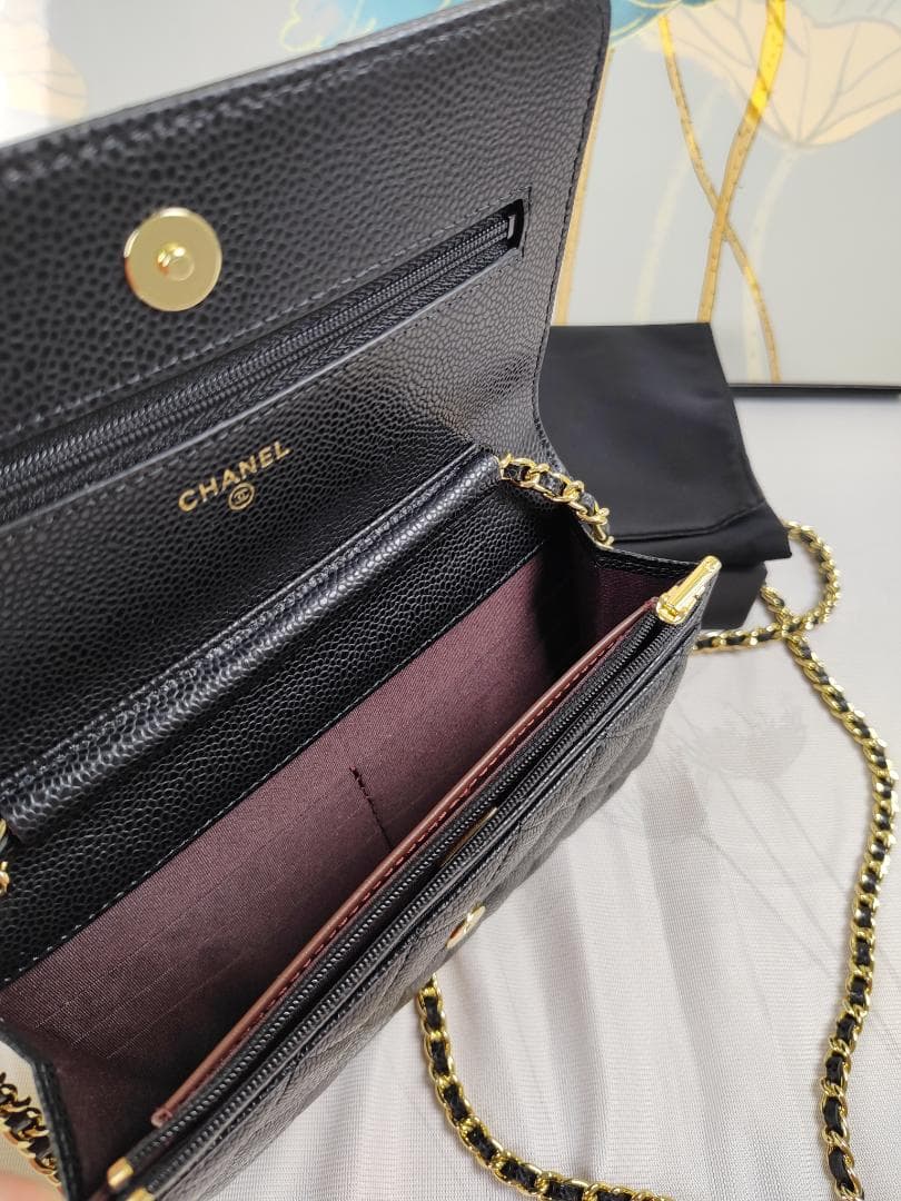 黒 ショルダーバッグ キルティング