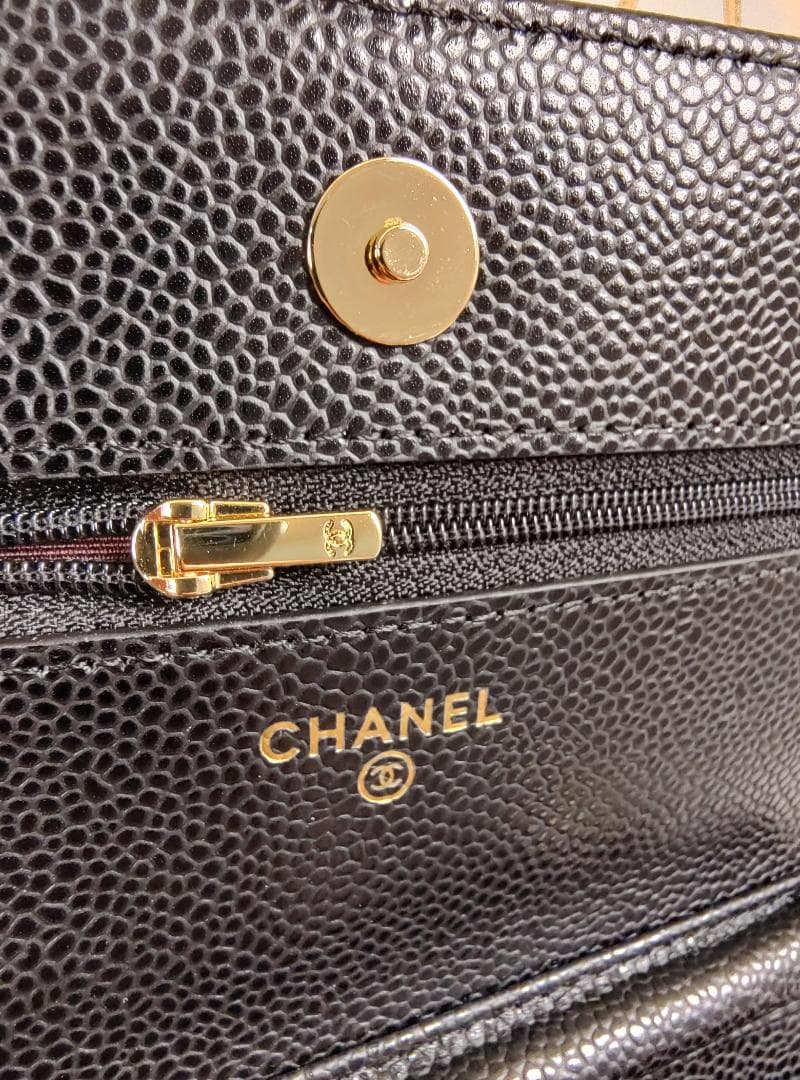 黒 ショルダーバッグ キルティング