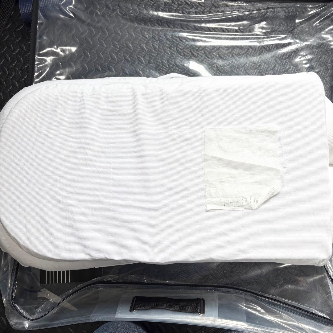 セール中✨DockATot Deluxe+ ケース付き　ドッカトット