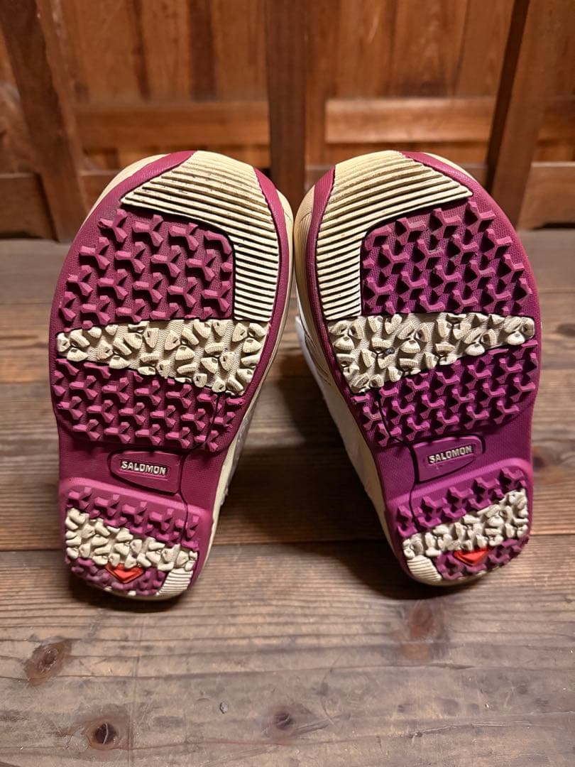 女性用スノーボードブーツ SALOMON 24cm