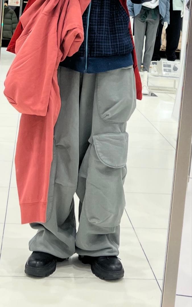 あおば・ポーカーズつかさ着用Entire Studios カーゴパンツ