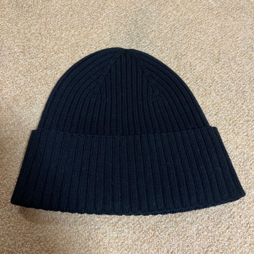 メゾンキツネ MAISON KITSUNE　黒　ビーニー 刺繍付き