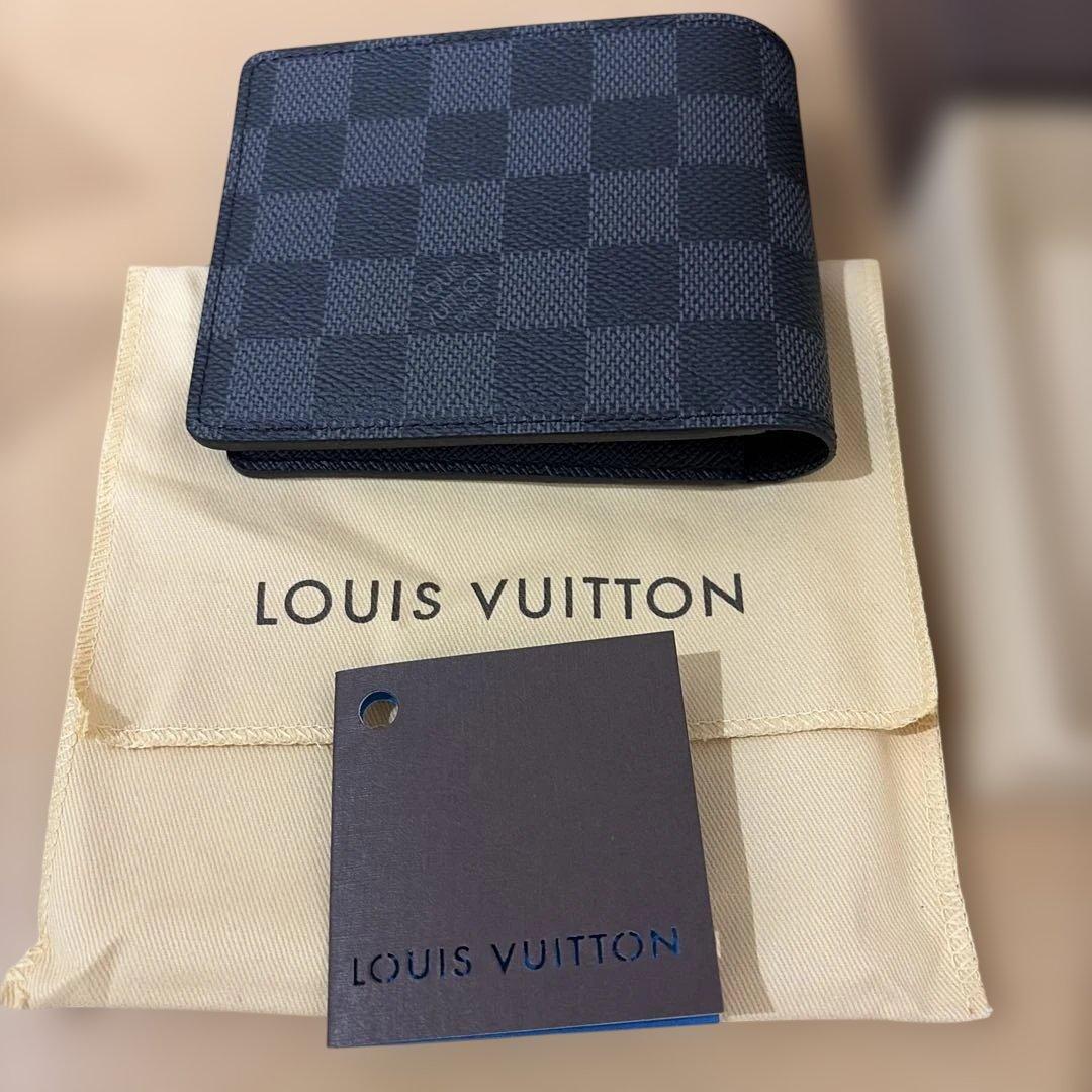 新品未使用　LOUIS VUITTONダミエ・グラフィット 二つ折り財布
