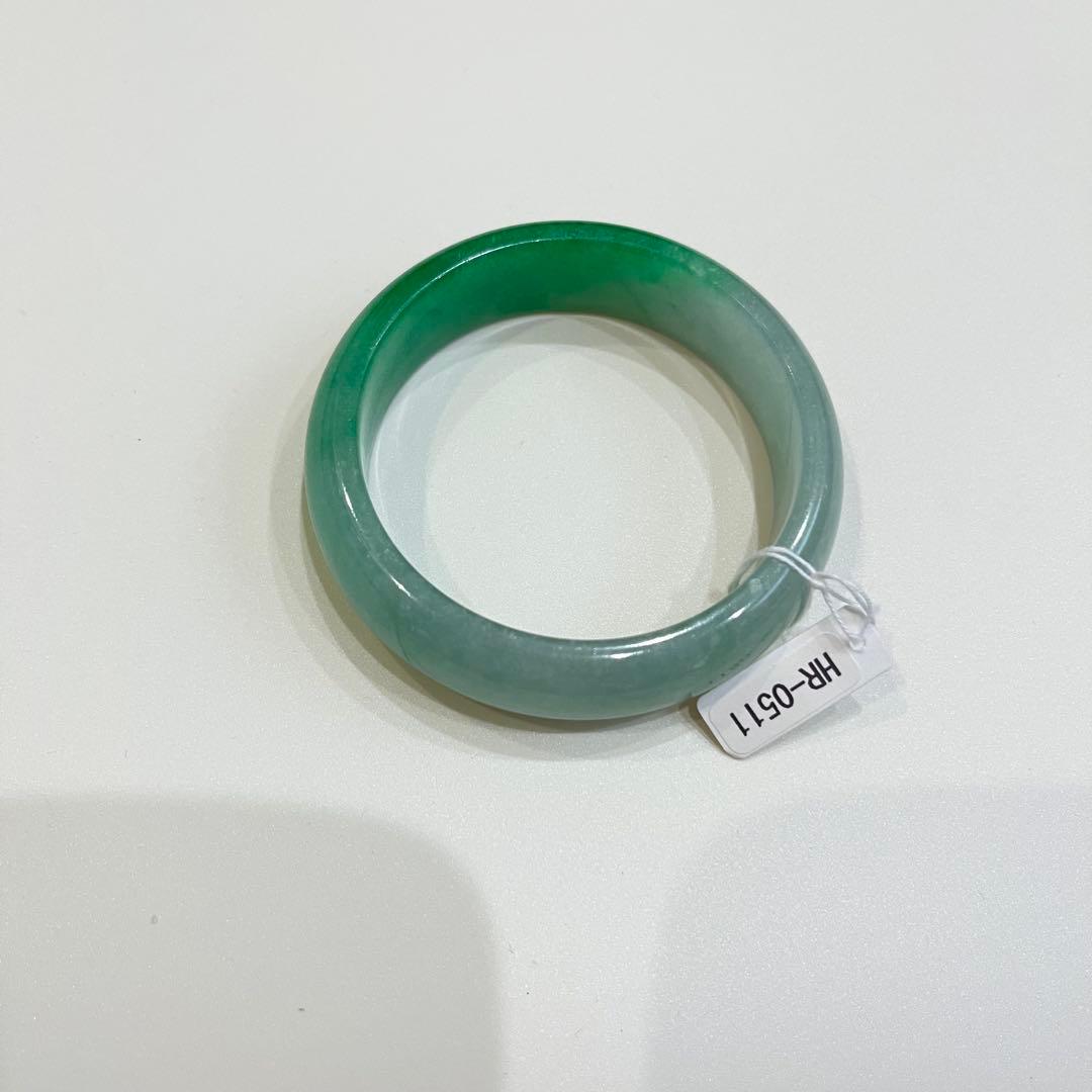 《鑑別書付》 氷種・天然翡翠 ヒスイ バングル 内径58.3mm