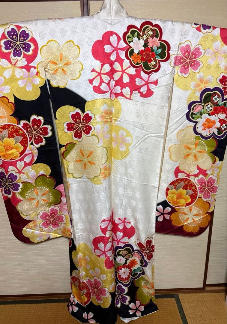 白×黒 桜 牡丹 振袖 身丈161