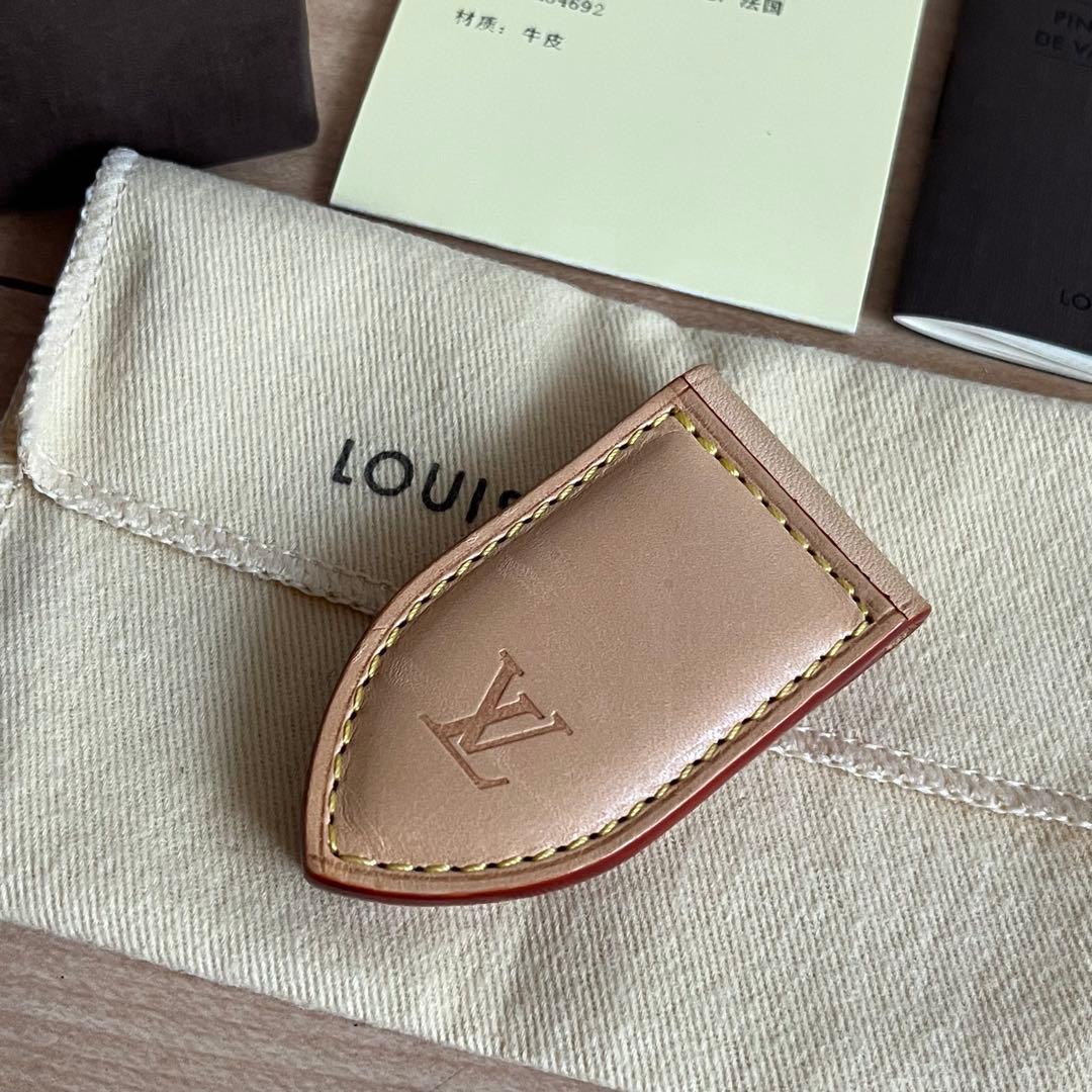 ✨️未使用保管品✨️ LOUISVUITTON マネークリップ ピンク レザー ロゴ