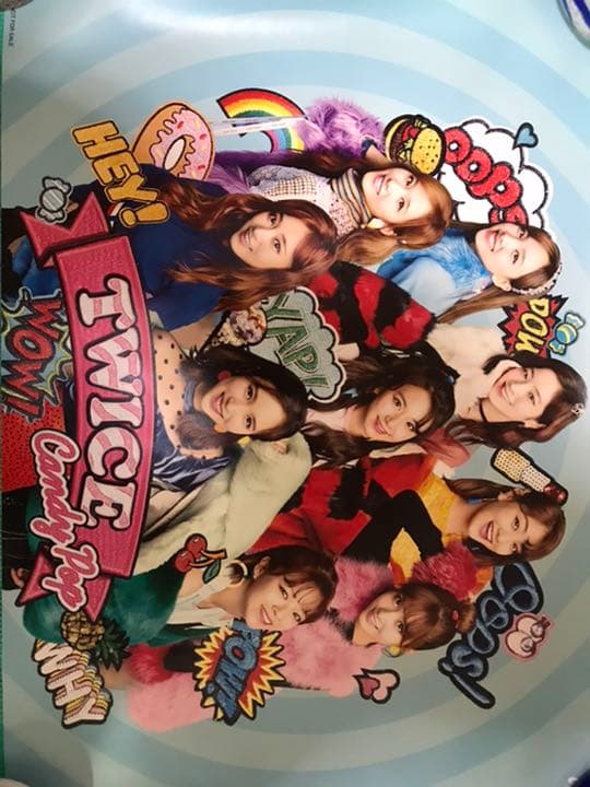 TWICE  CD&ポスター