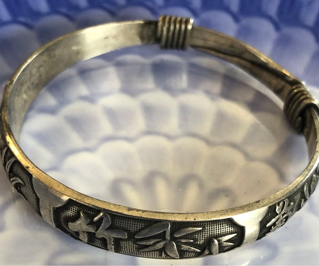 足銀腕輪アンティークオブジェ菊、竹、蘭，梅の図