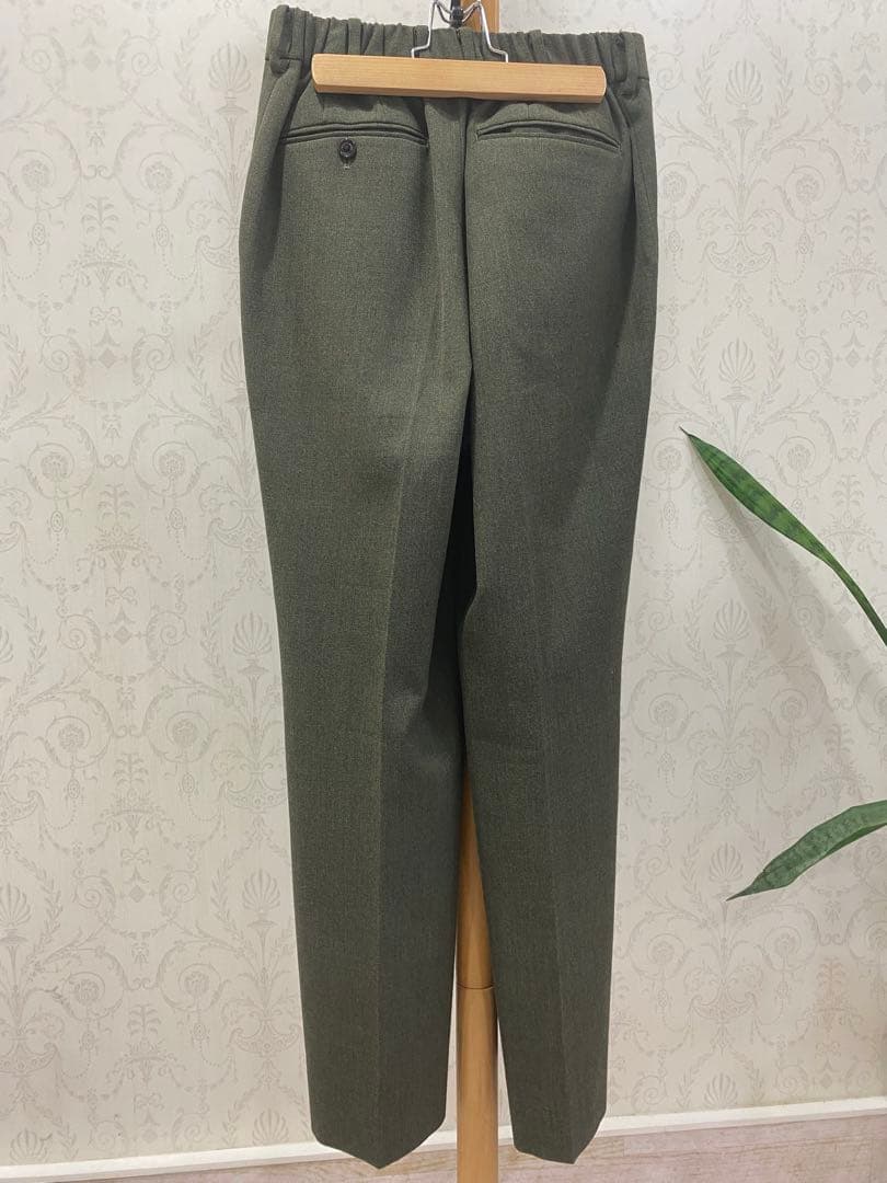 MARKAWARE ウールストレートスラックス　カーキ