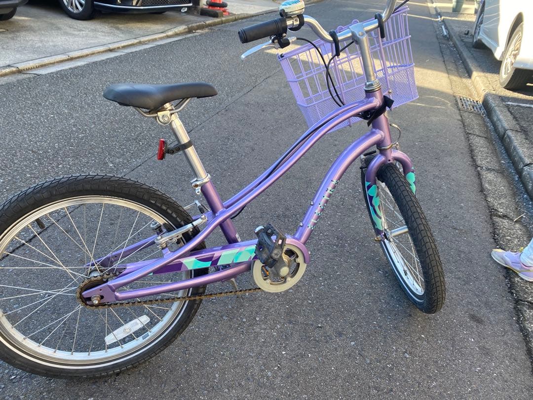 子供用自転車 紫色 前カゴ付き 20インチ