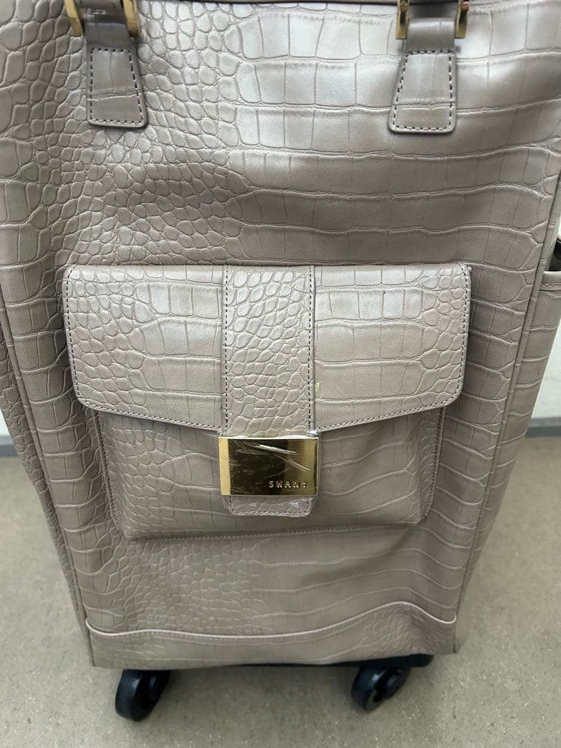スワニー　クロコダイル風ベージュキャリーケース