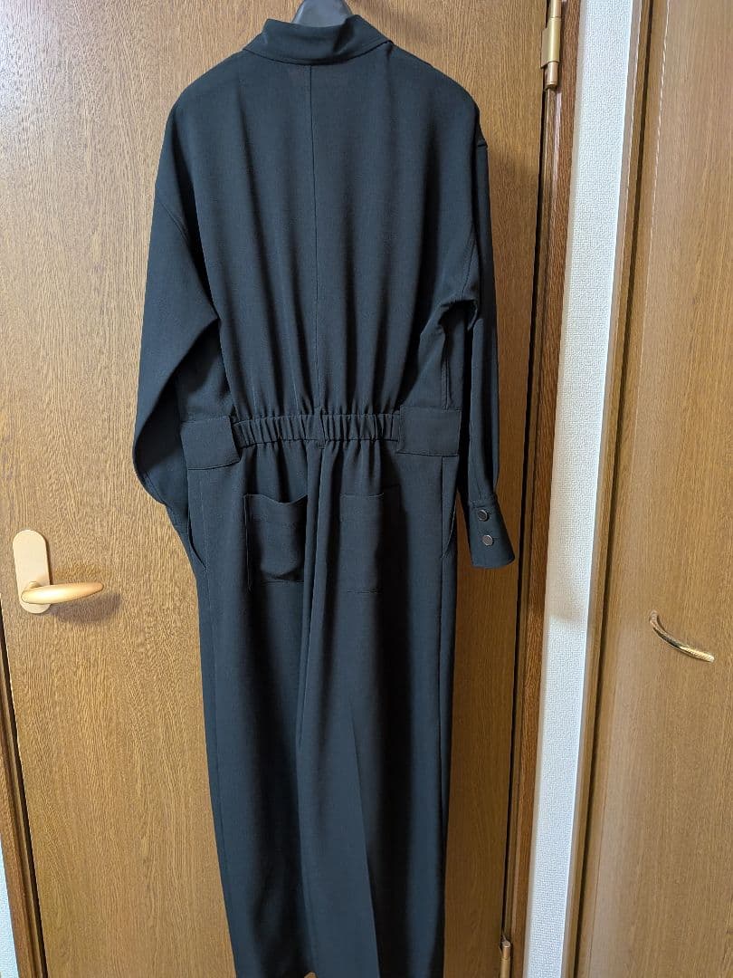 ★専用★　新品タグ付　シャツカラーオールインワン　朝比奈彩Oggi