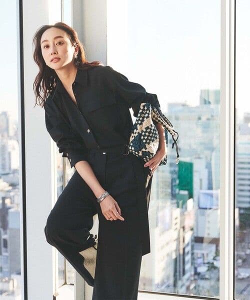 ★専用★　新品タグ付　シャツカラーオールインワン　朝比奈彩Oggi