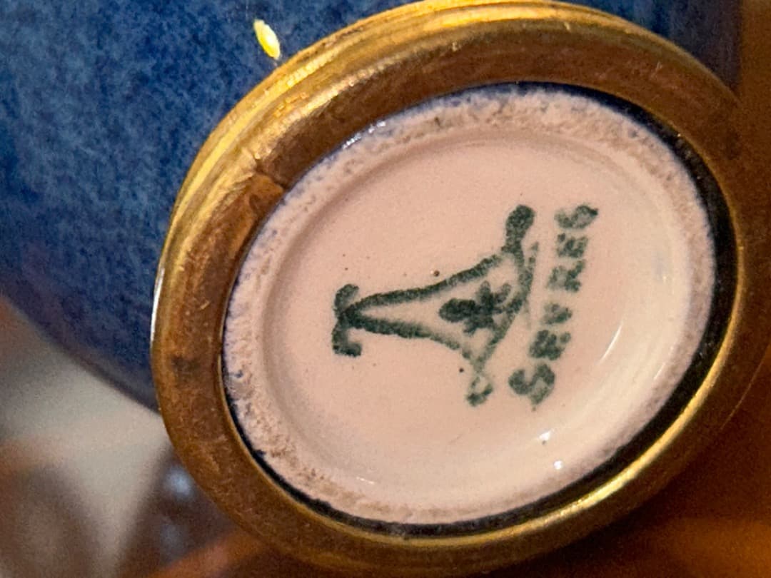 セーブル　Svres 小型花瓶　貴重品　海外輸入品 花瓶 フラワーベース 壺