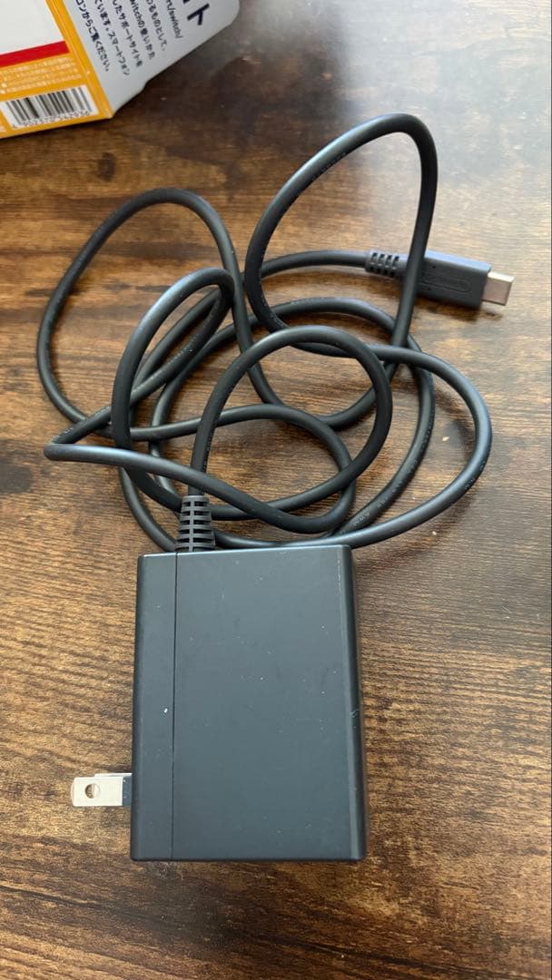 Nintendo Switch Lite イエロー 本体 箱、充電器付き