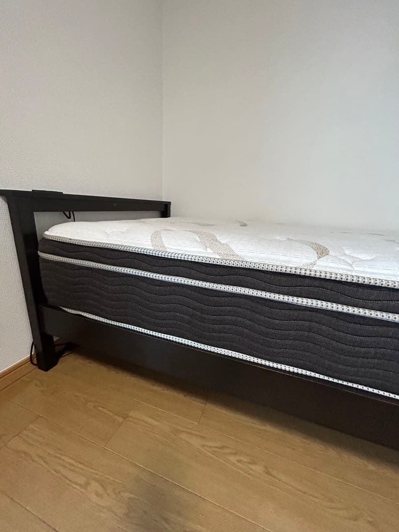 シモンズ　Beautyrest エッシェンシャル　シングルマットレス