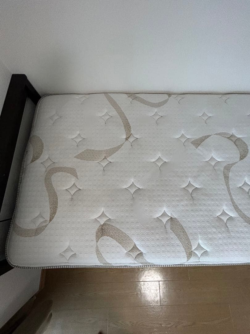 シモンズ　Beautyrest エッシェンシャル　シングルマットレス