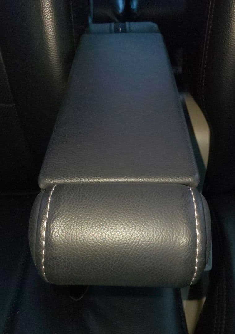 エブリィ ワゴン DA17W 収納BOX付 アームレスト 肘掛け 純正合皮カバー