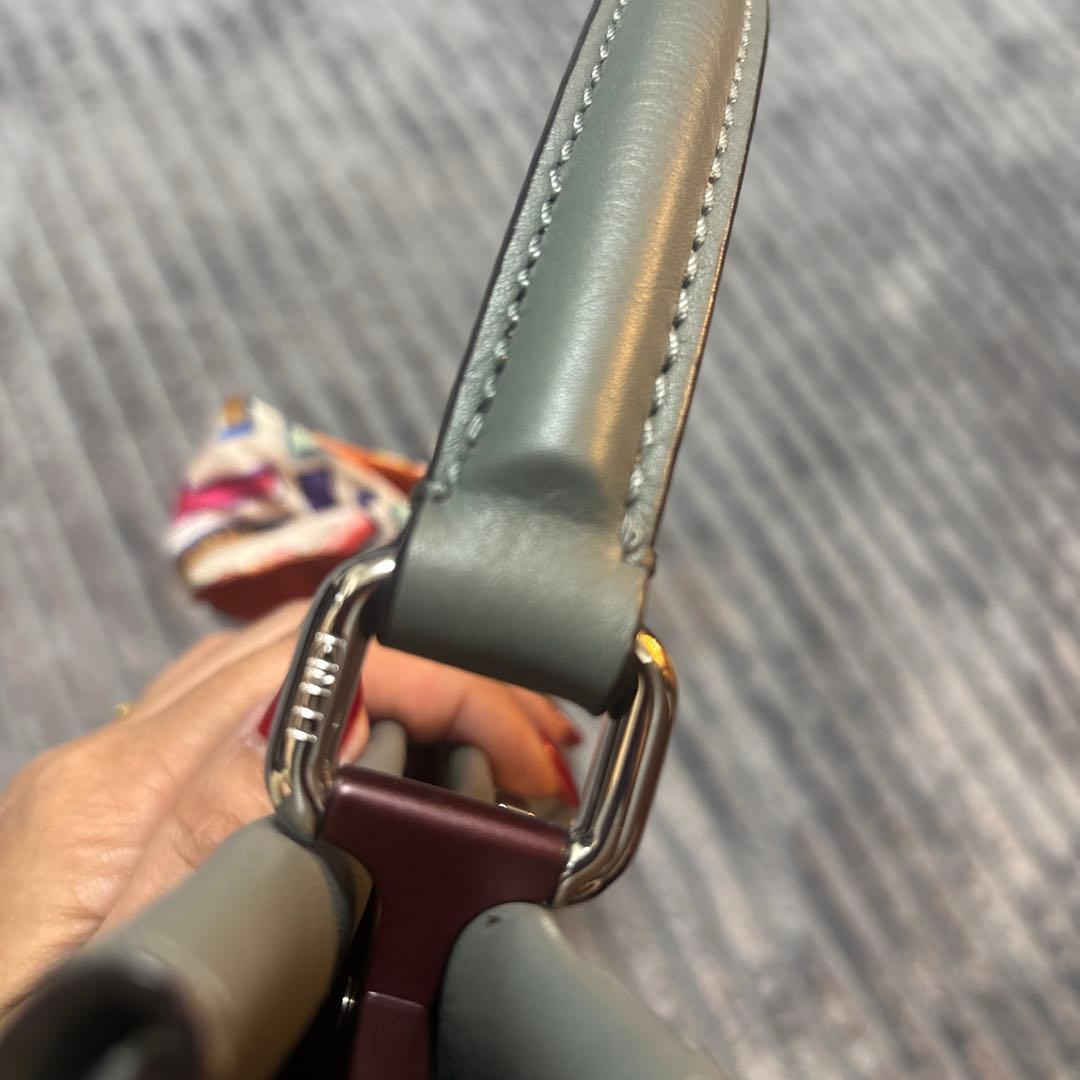 美品！ FENDI フェンディ ピーカブー 2way ハンド/ショルダーバッグ