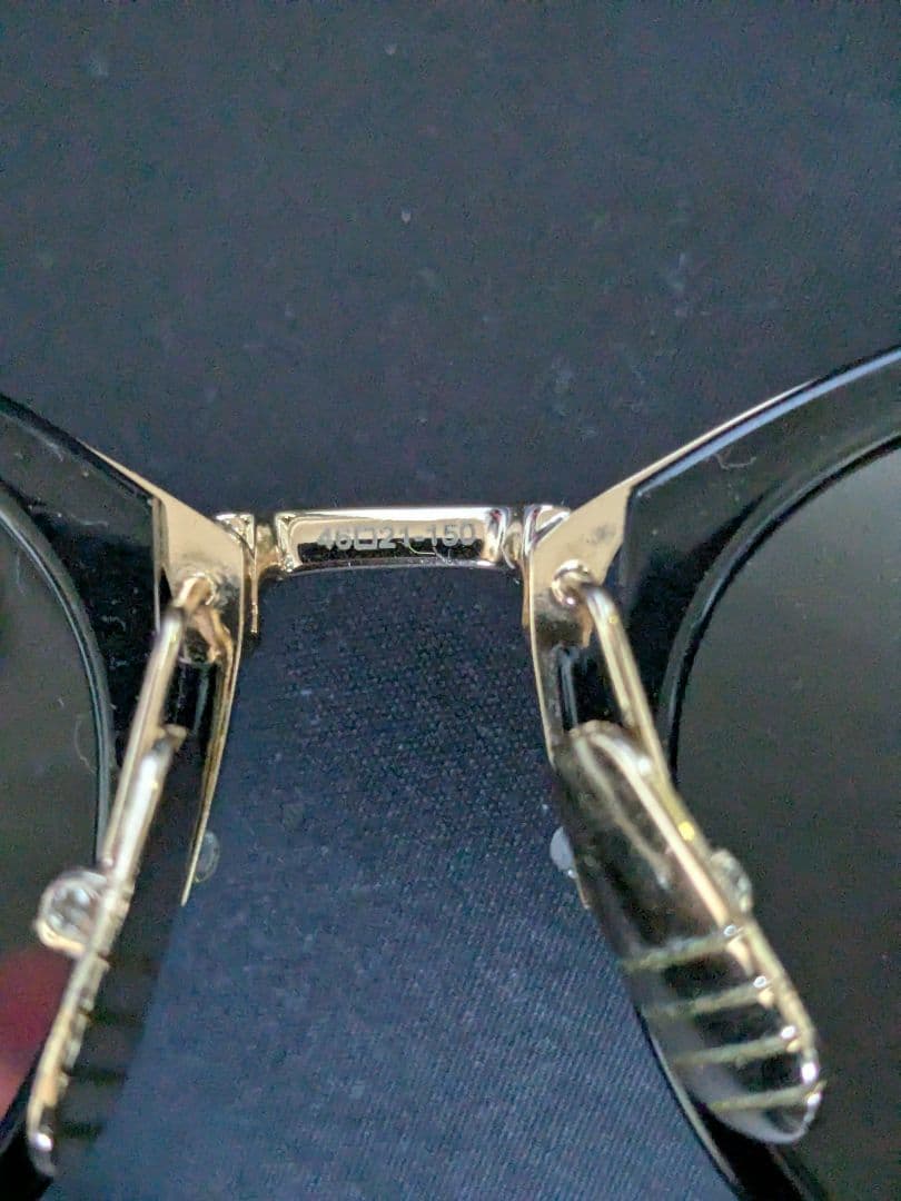 THOM BROWNEブラックラウンドサングラス