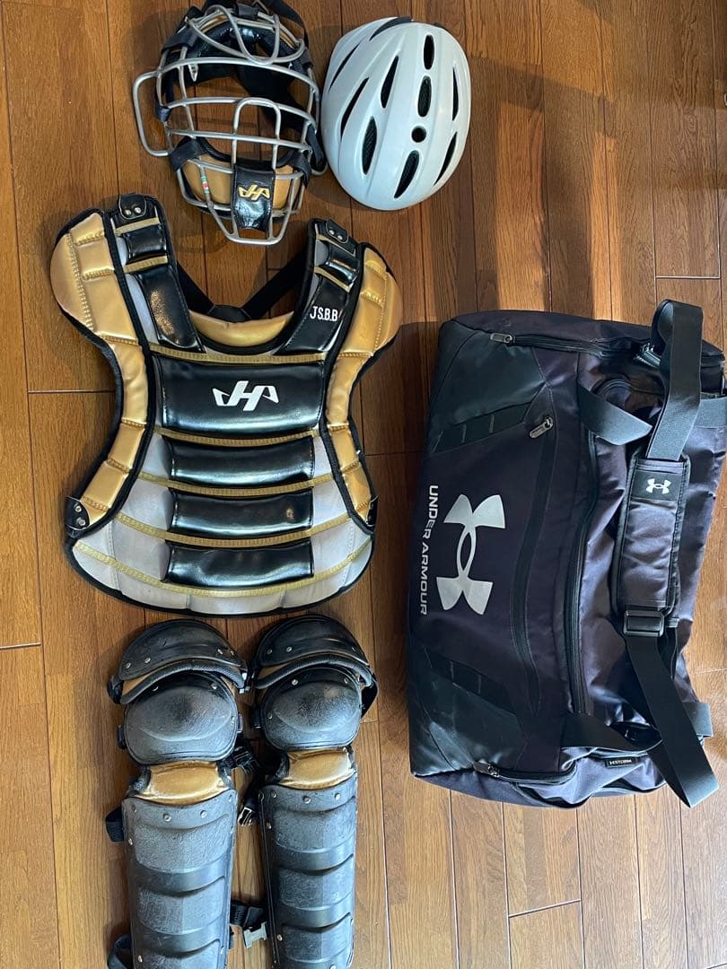 ハタケヤマキャッチャー防具セット（Under Armour、ZETT）