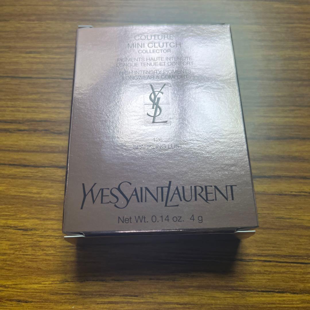 【新品未開封品】イヴサンローラン　クチュールミニクラッチ126 ショッパー付き