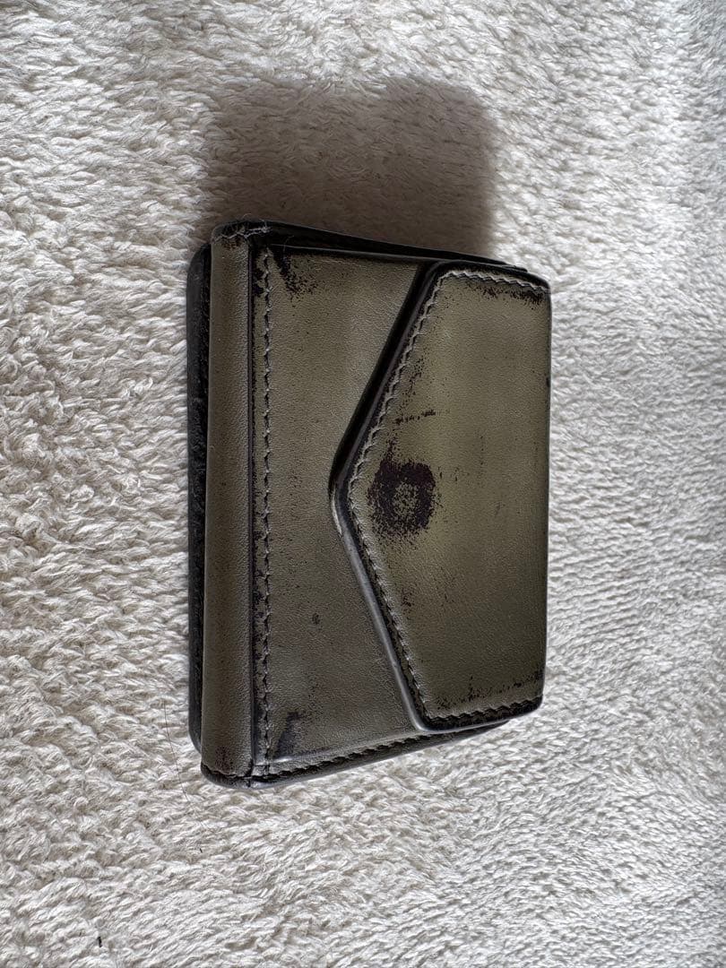 一*休様 22AWメゾンマルジェラ　グラファイト グレー カーフレザー3つ折り