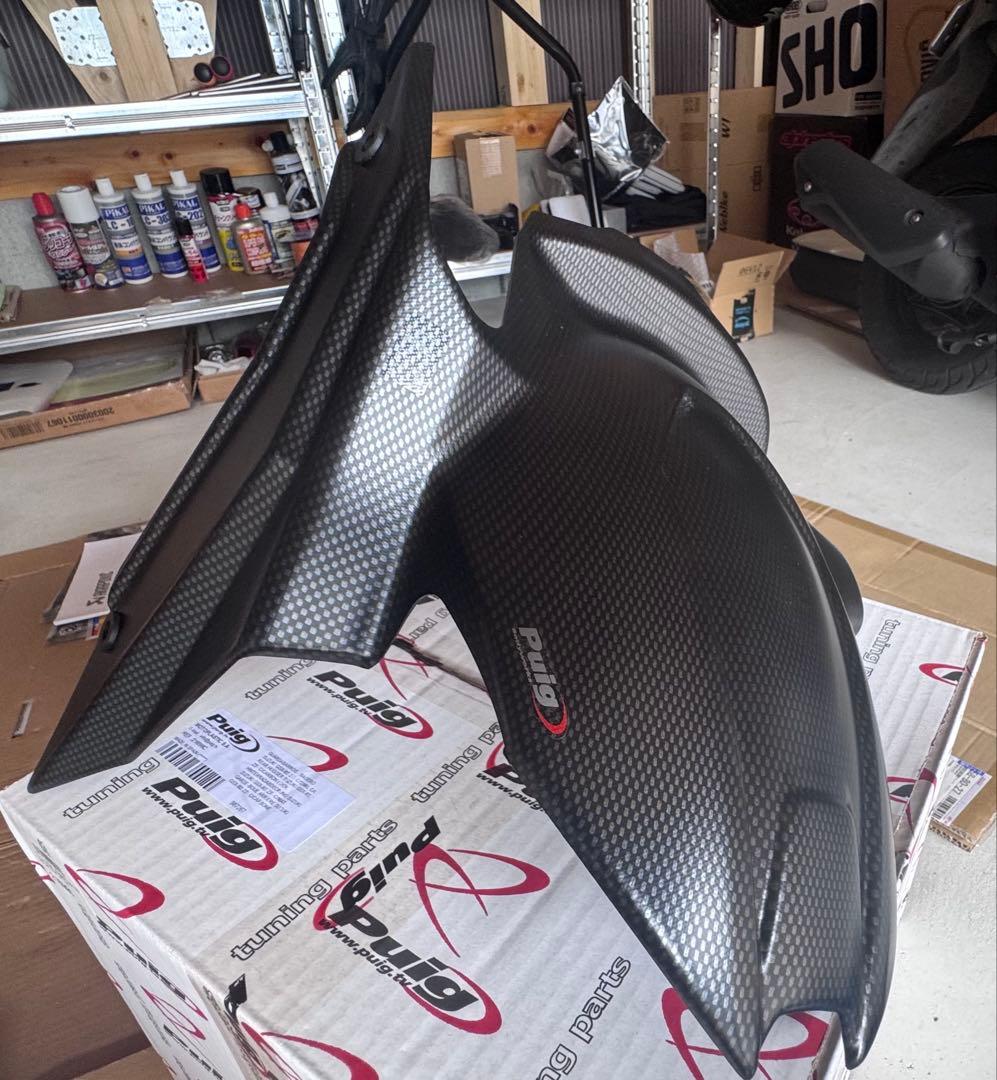 Puig(プーチ)GSX-8R リアフェンダー