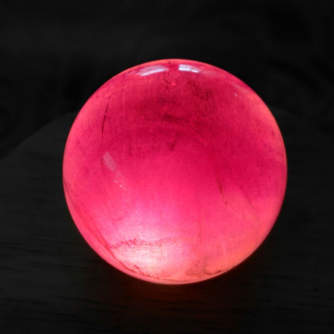 hhkk‼️レア 天然石✨ドラキュラフローライト✨暖色ライトで赤くなる子